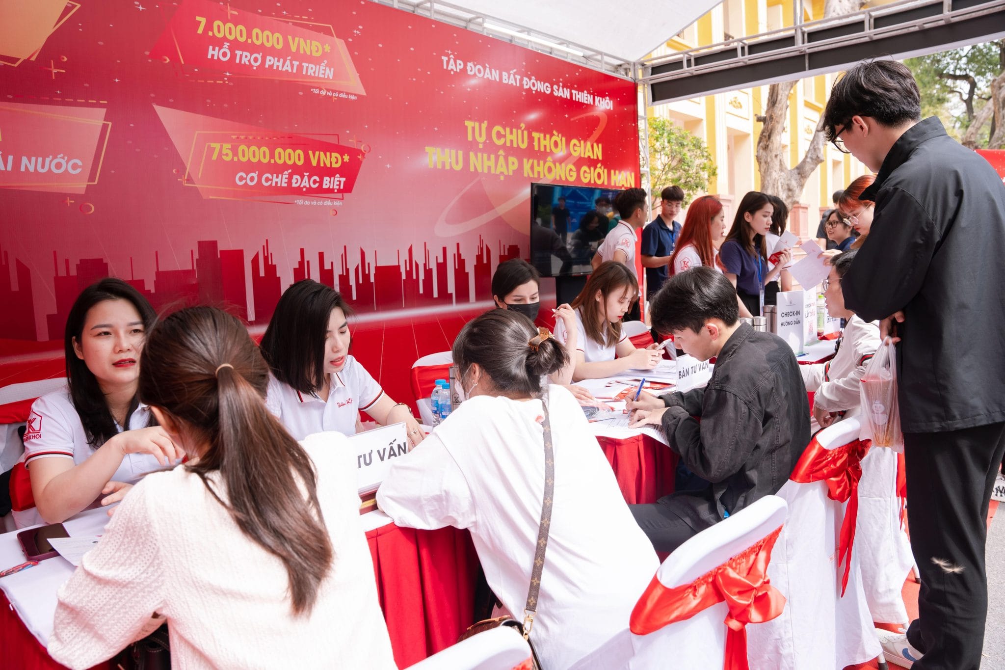 Điều kiện cần có khi ứng tuyển